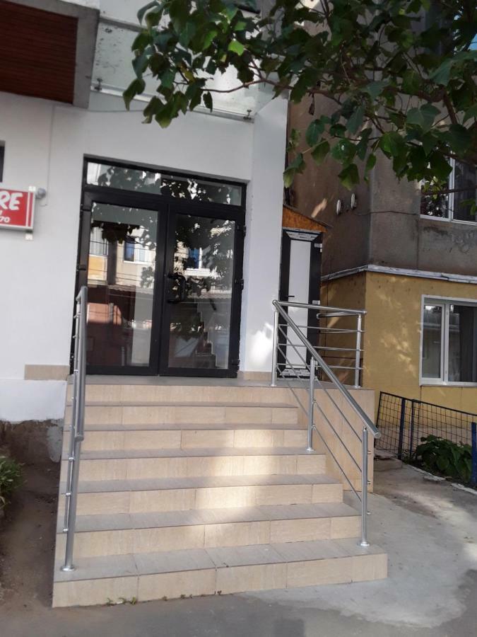 Camere De Inchiriat Central La Calciu มาห์มูเดีย ภายนอก รูปภาพ